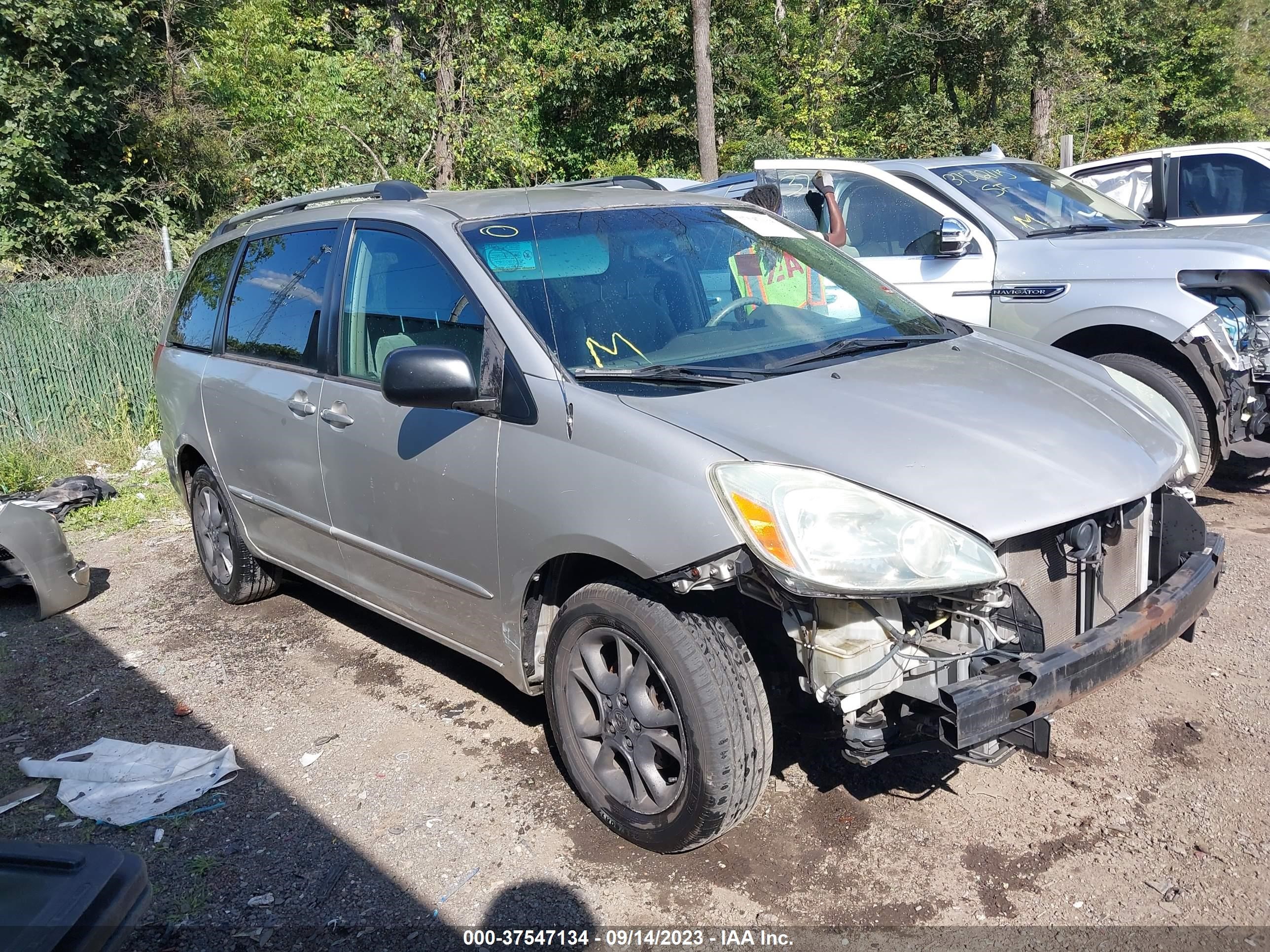 TOYOTA SIENNA 2004 5tdba23c34s022116