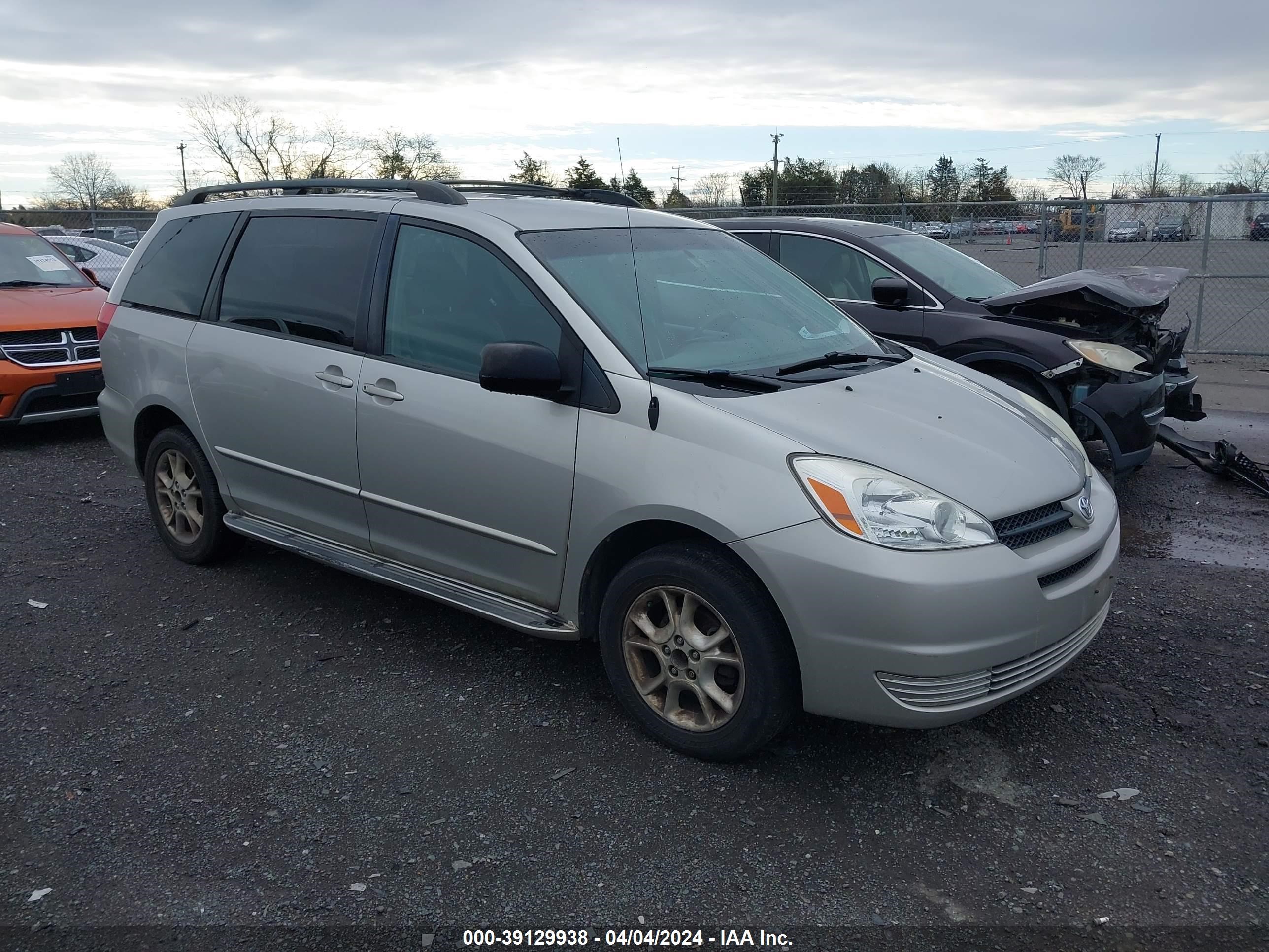 TOYOTA SIENNA 2004 5tdba23c84s006302