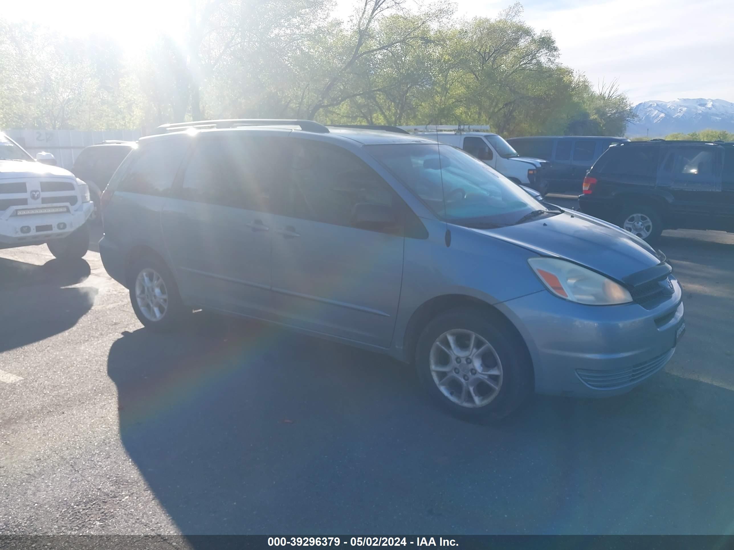 TOYOTA SIENNA 2005 5tdba23c85s046445