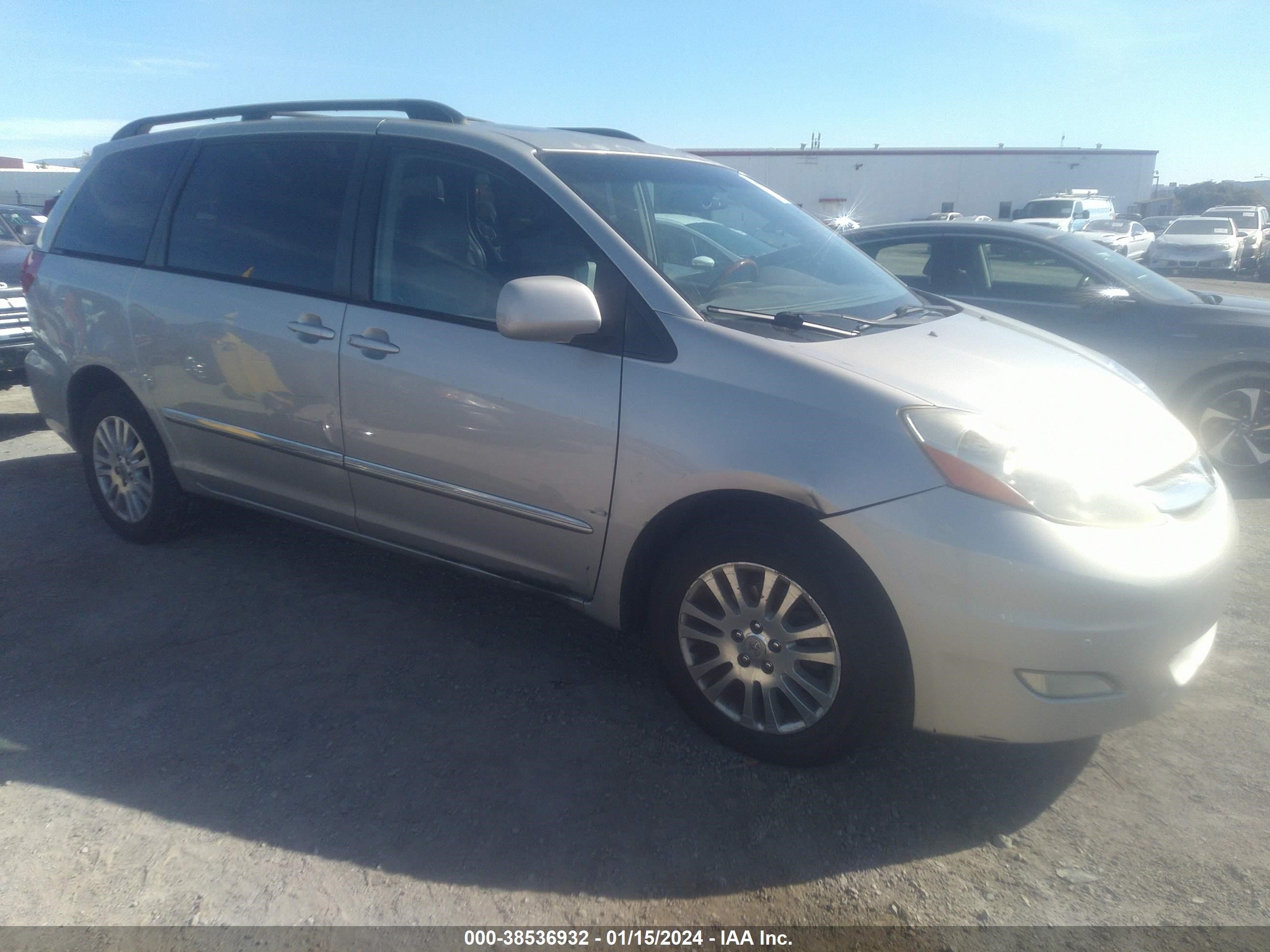 TOYOTA SIENNA 2008 5tdbk22c08s013099