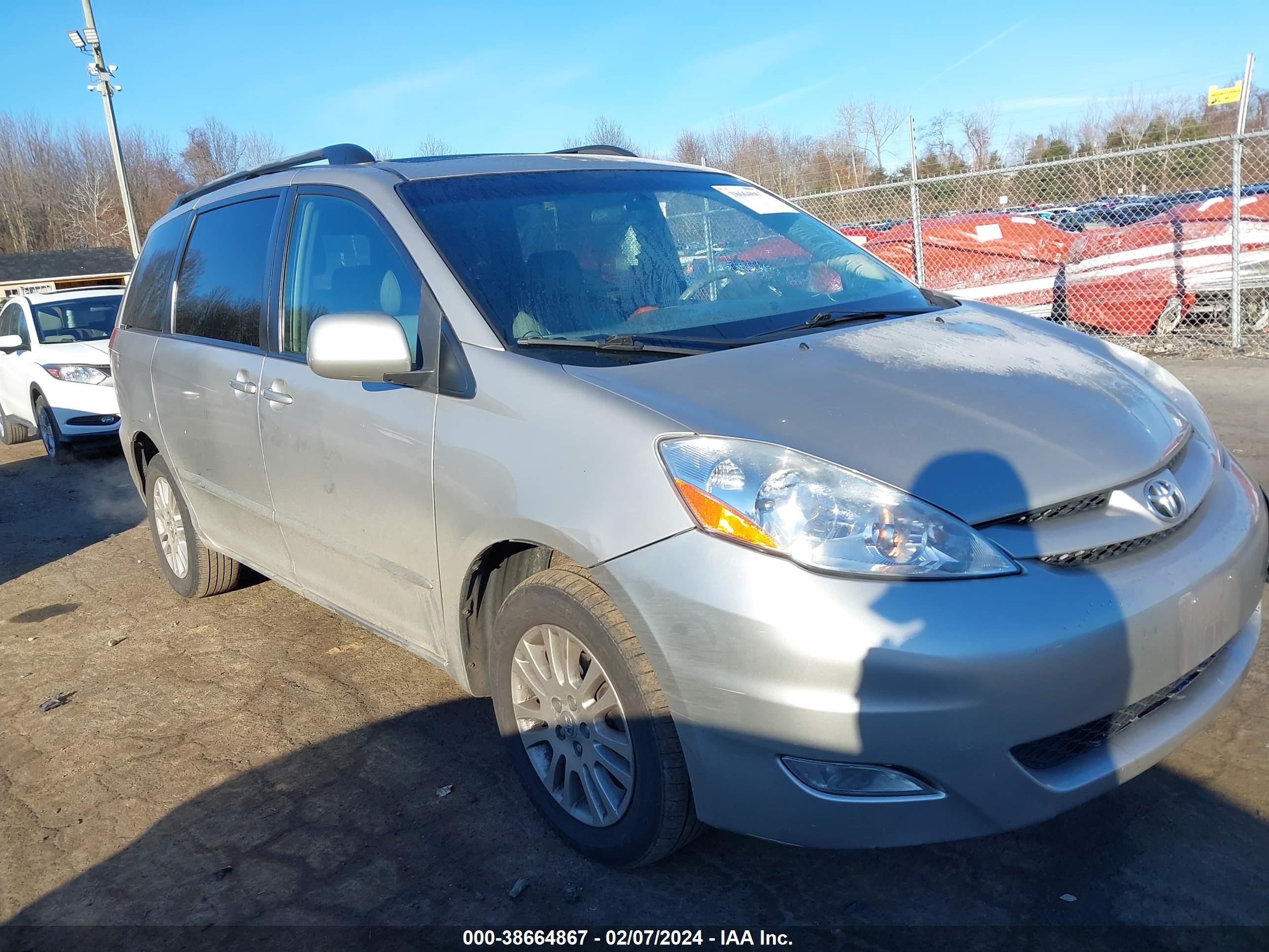 TOYOTA SIENNA 2008 5tdbk22c28s021222