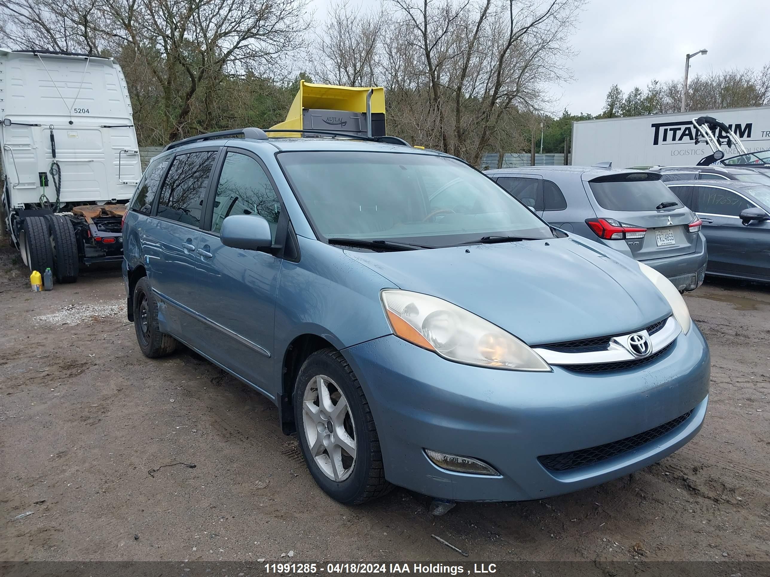 TOYOTA SIENNA 2007 5tdbk22c37s008641