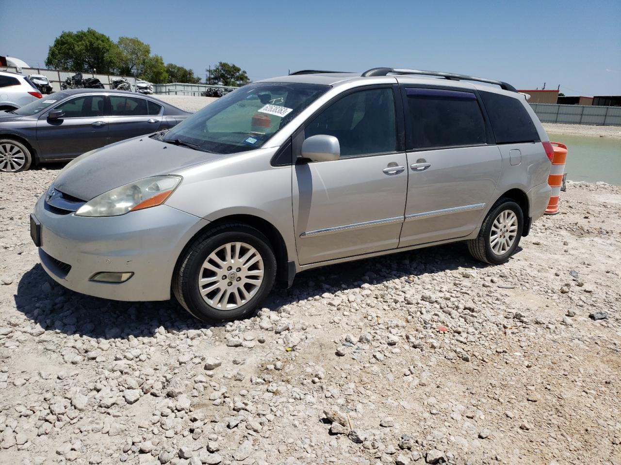 TOYOTA SIENNA 2008 5tdbk22c38s016269