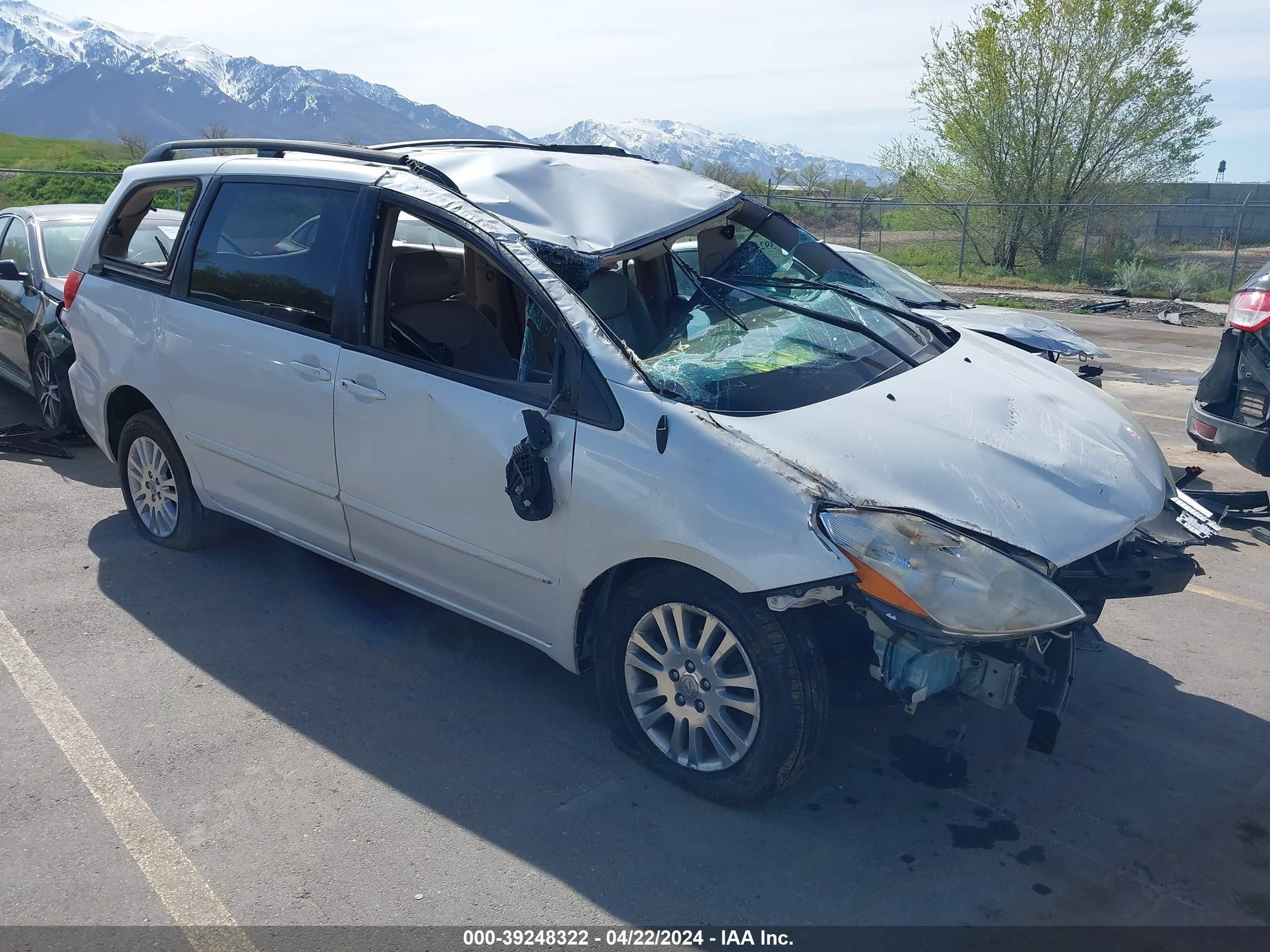 TOYOTA SIENNA 2008 5tdbk22c58s011770