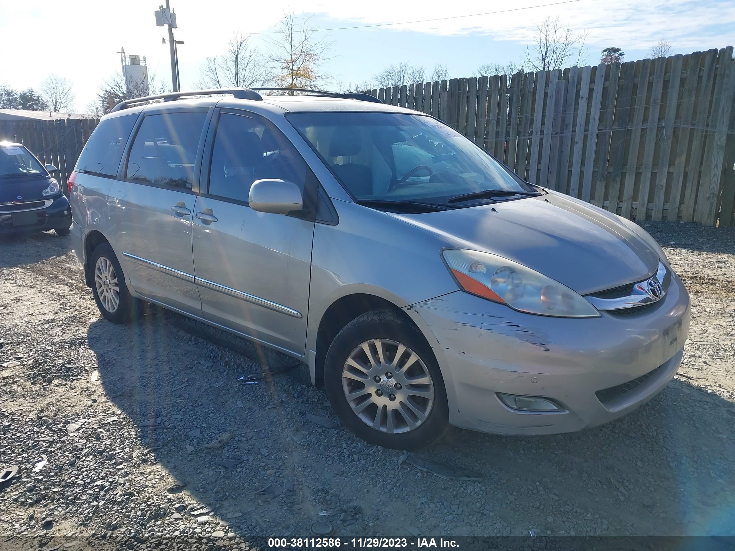 TOYOTA SIENNA 2009 5tdbk22c59s026092