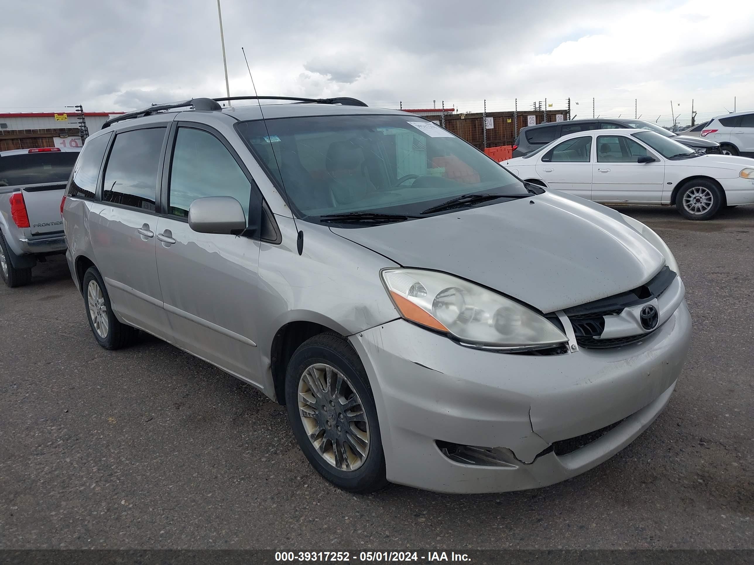 TOYOTA SIENNA 2008 5tdbk22c88s018356