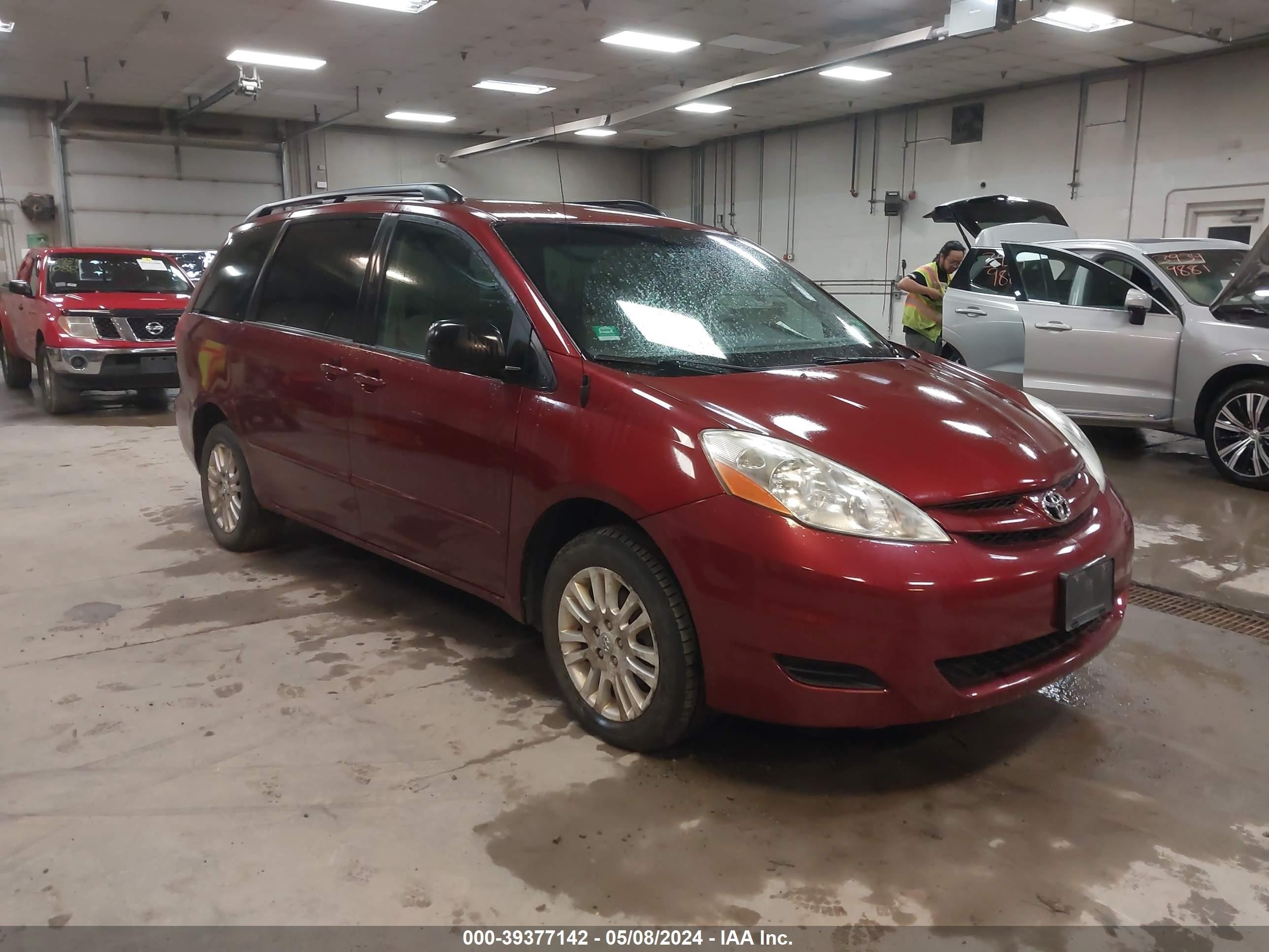 TOYOTA SIENNA 2008 5tdbk23c18s020397