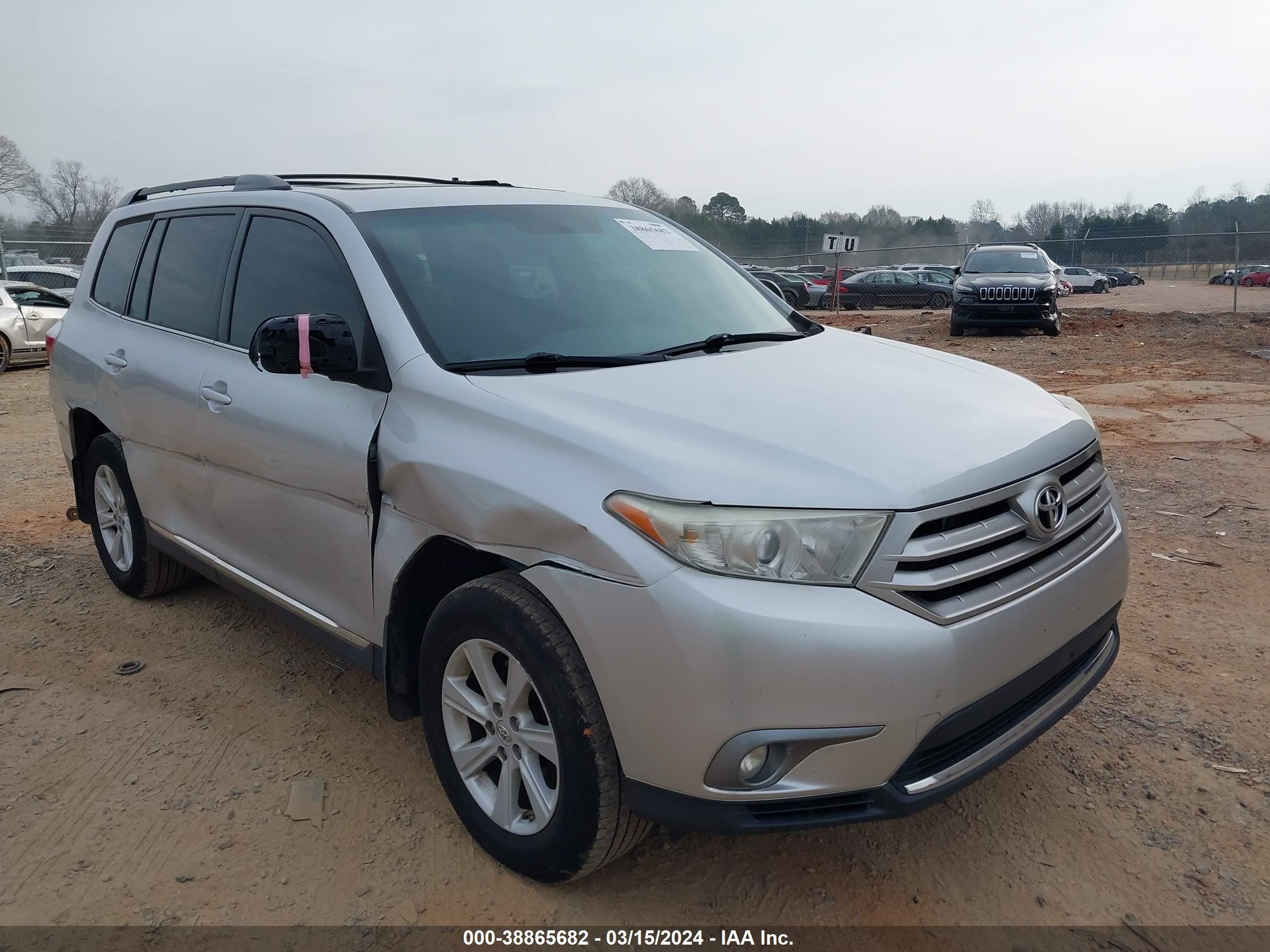 TOYOTA HIGHLANDER 2013 5tdbk3eh0ds188119