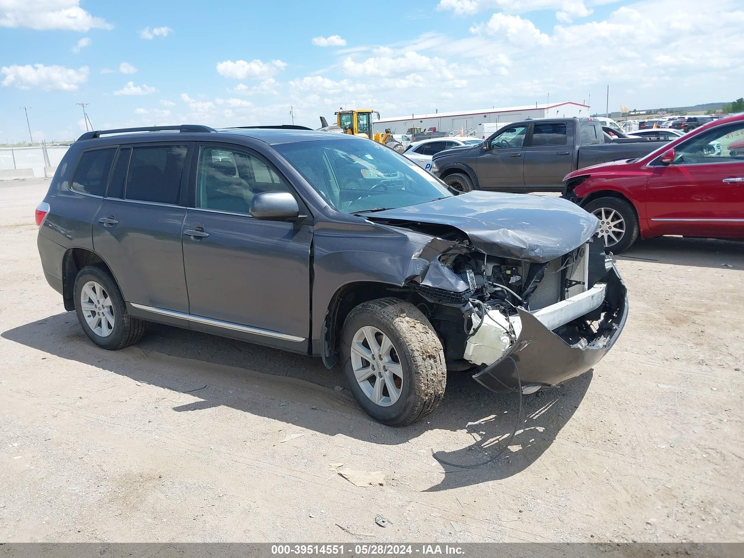 TOYOTA HIGHLANDER 2013 5tdbk3eh2ds204417