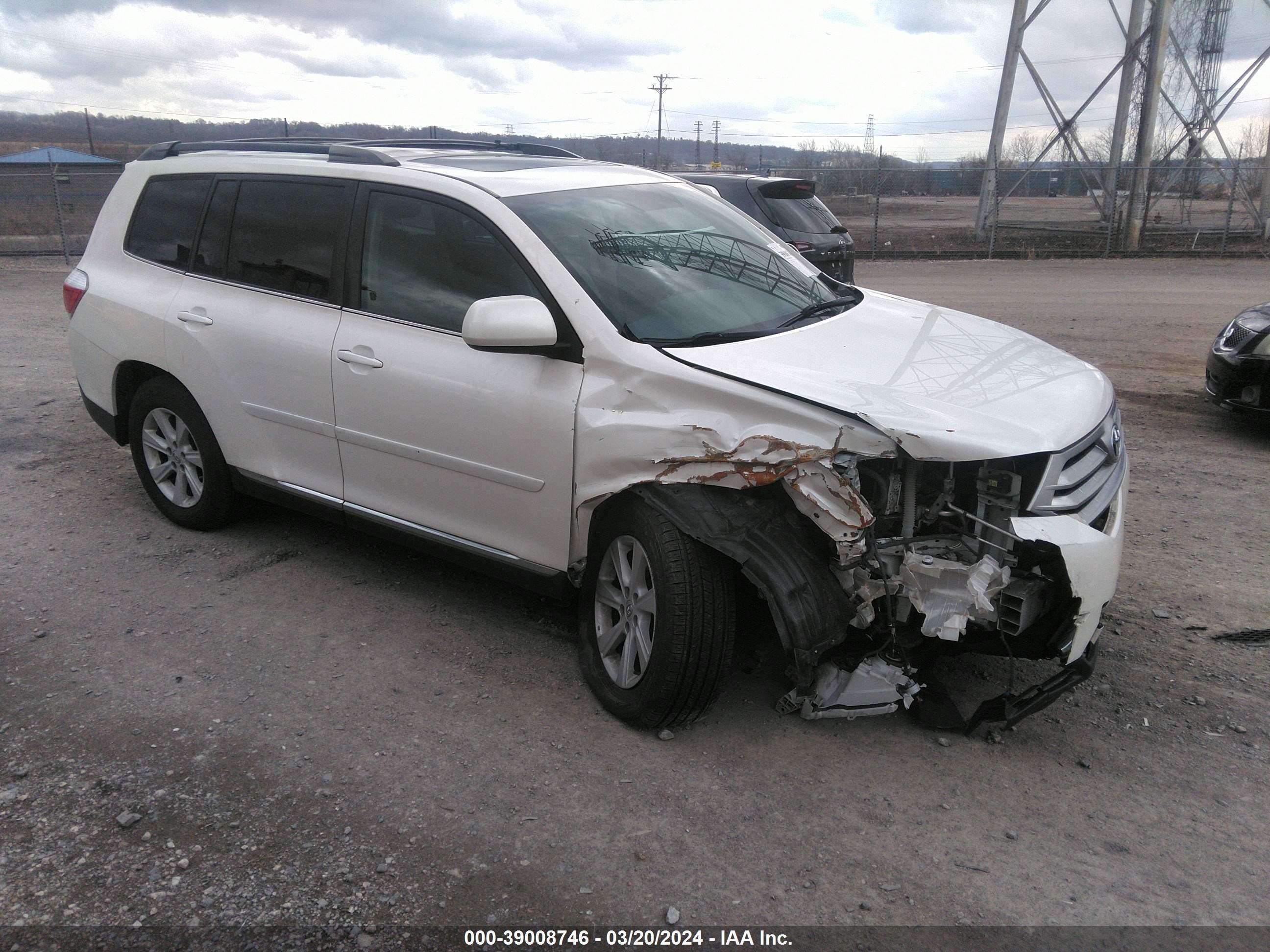 TOYOTA HIGHLANDER 2013 5tdbk3eh2ds246621