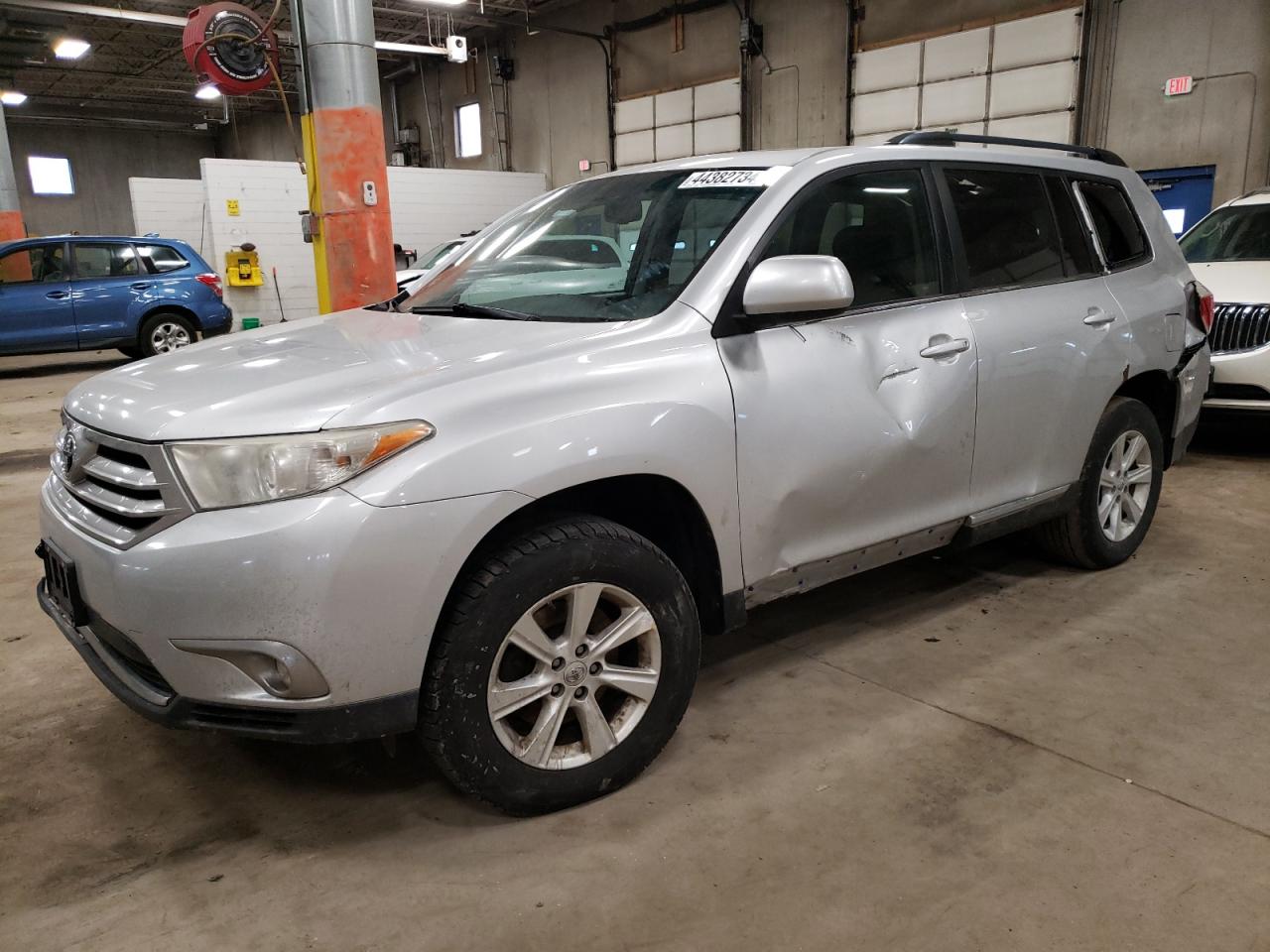 TOYOTA HIGHLANDER 2011 5tdbk3eh6bs056110