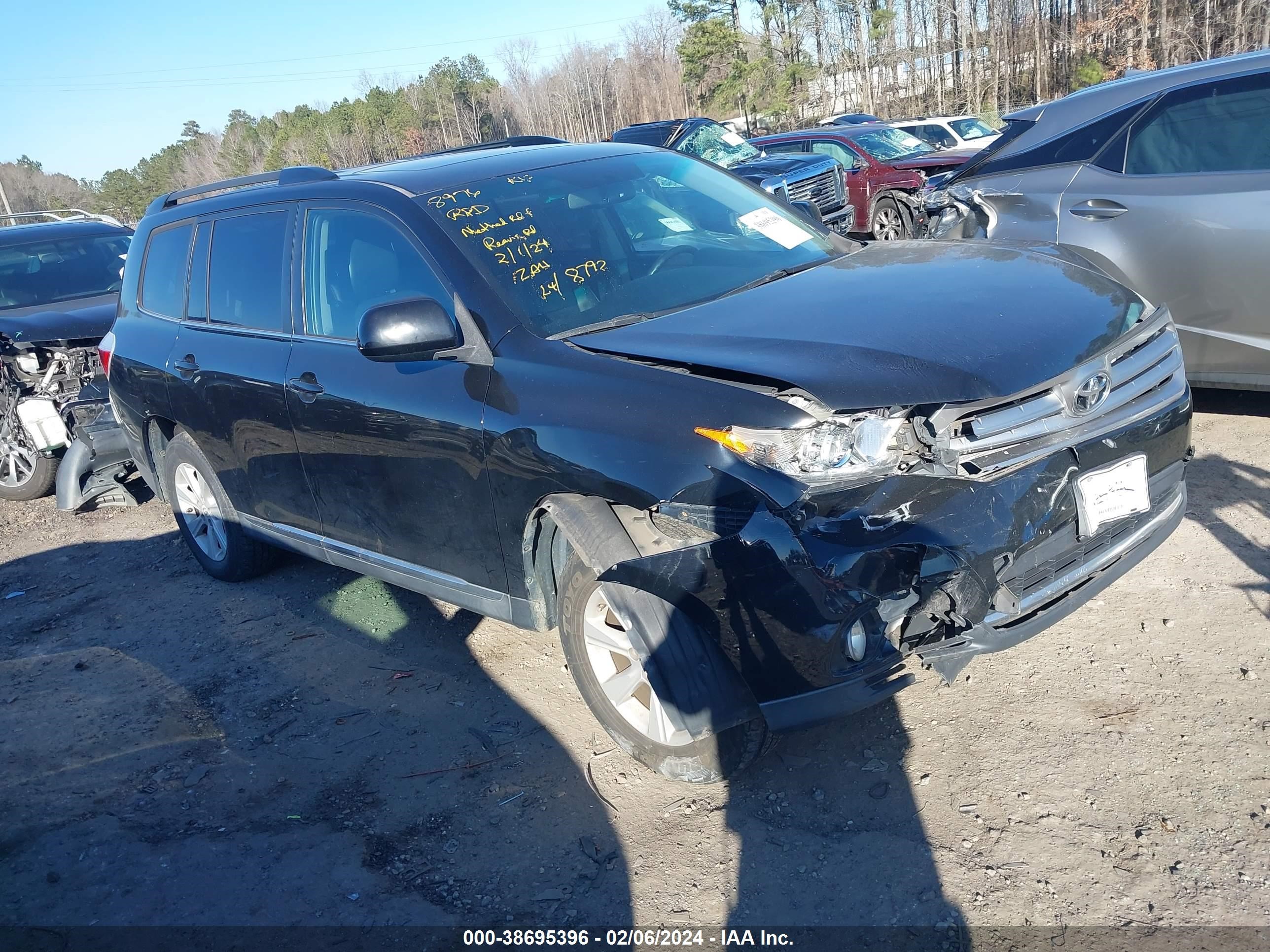 TOYOTA HIGHLANDER 2012 5tdbk3eh6cs138792