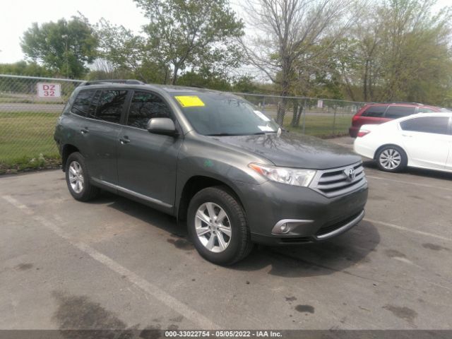 TOYOTA HIGHLANDER 2013 5tdbk3eh6ds271019