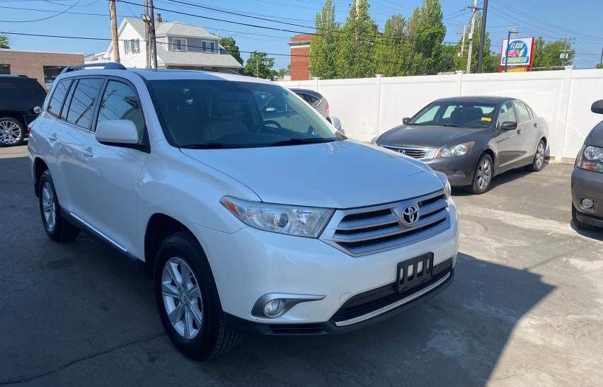 TOYOTA HIGHLANDER 2011 5tdbk3eh7bs077340