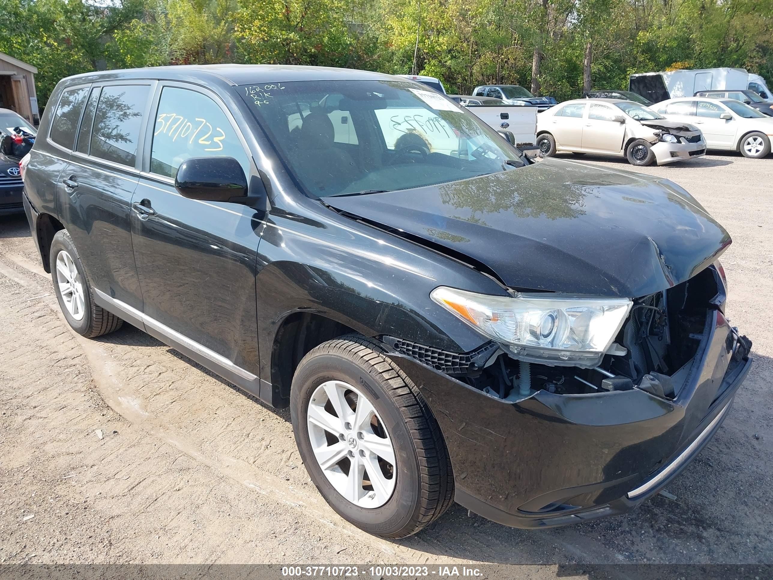 TOYOTA HIGHLANDER 2013 5tdbk3eh7ds209595