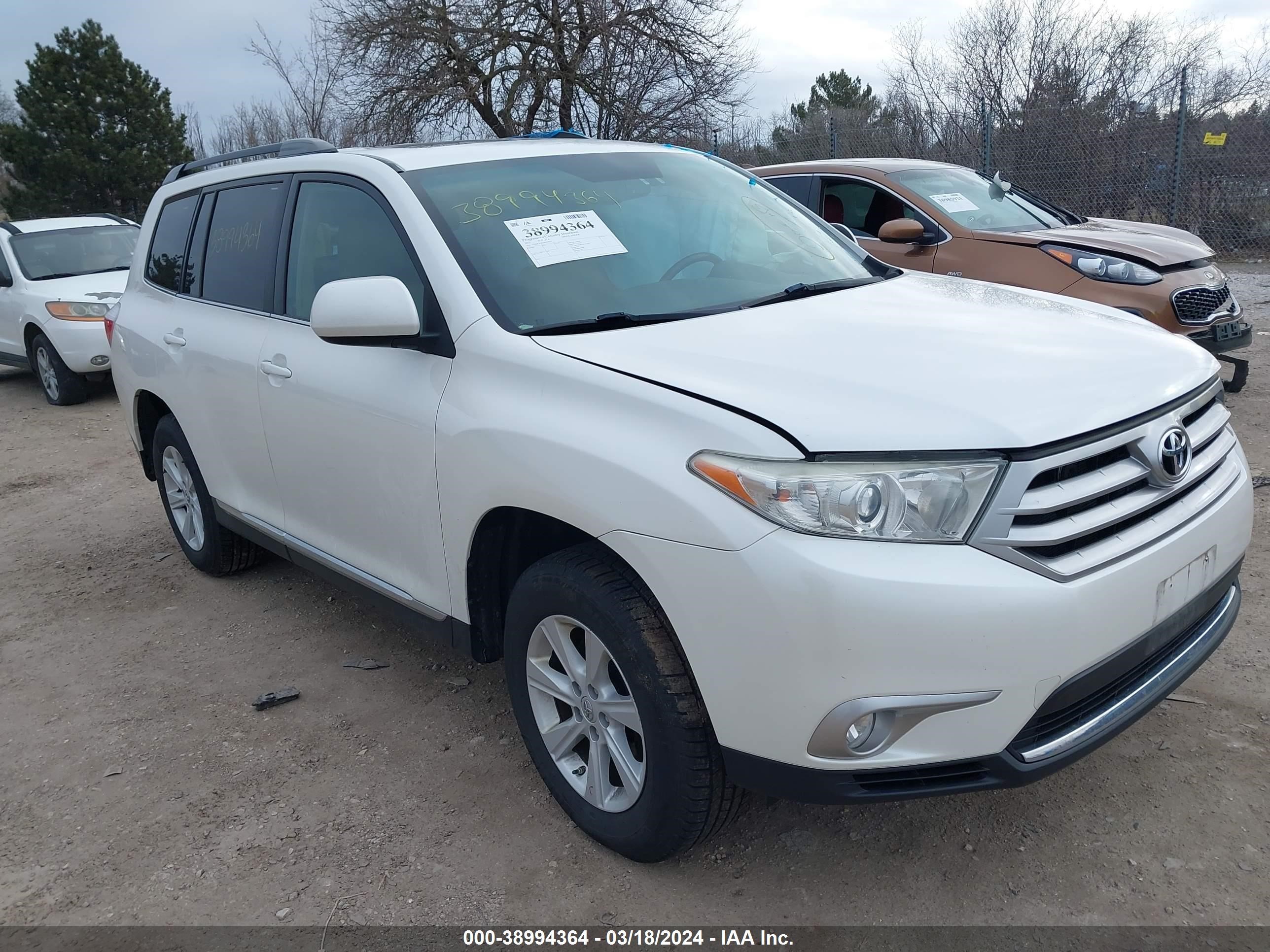 TOYOTA HIGHLANDER 2013 5tdbk3eh7ds230611