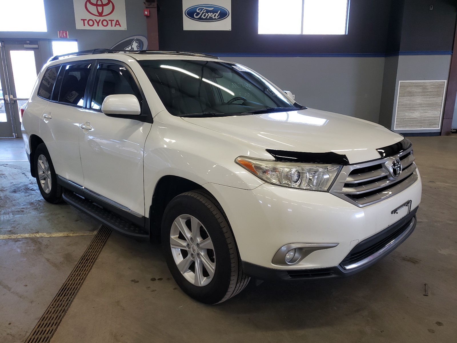 TOYOTA HIGHLANDER 2011 5tdbk3eh8bs059218