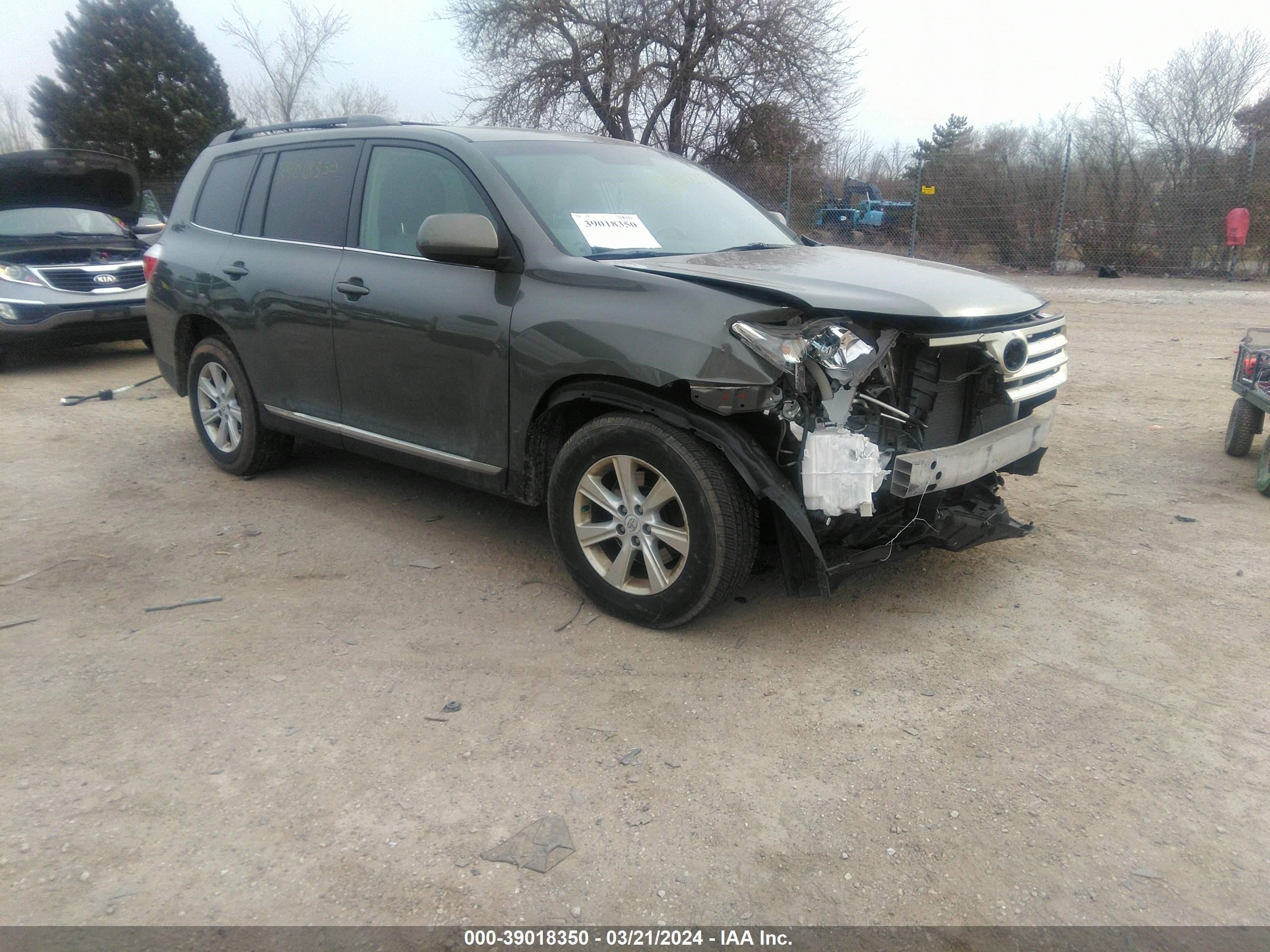 TOYOTA HIGHLANDER 2011 5tdbk3eh9bs068882