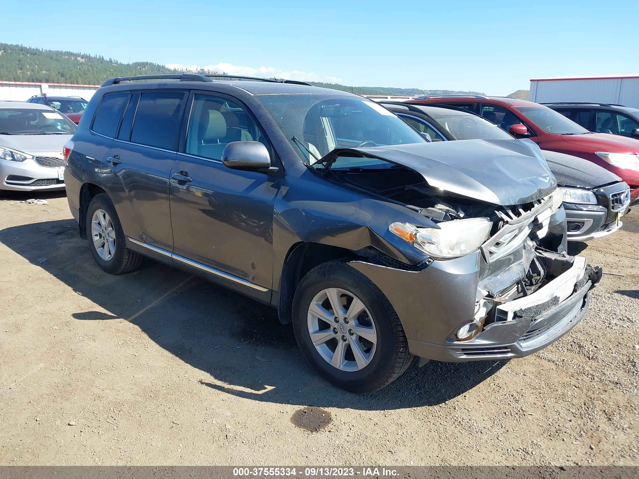 TOYOTA HIGHLANDER 2011 5tdbk3ehxbs079292