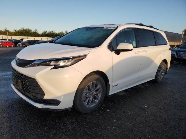 TOYOTA SIENNA LE 2021 5tdbrkec8ms029603