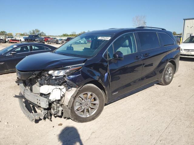 TOYOTA SIENNA LE 2021 5tdbskfc9ms017947