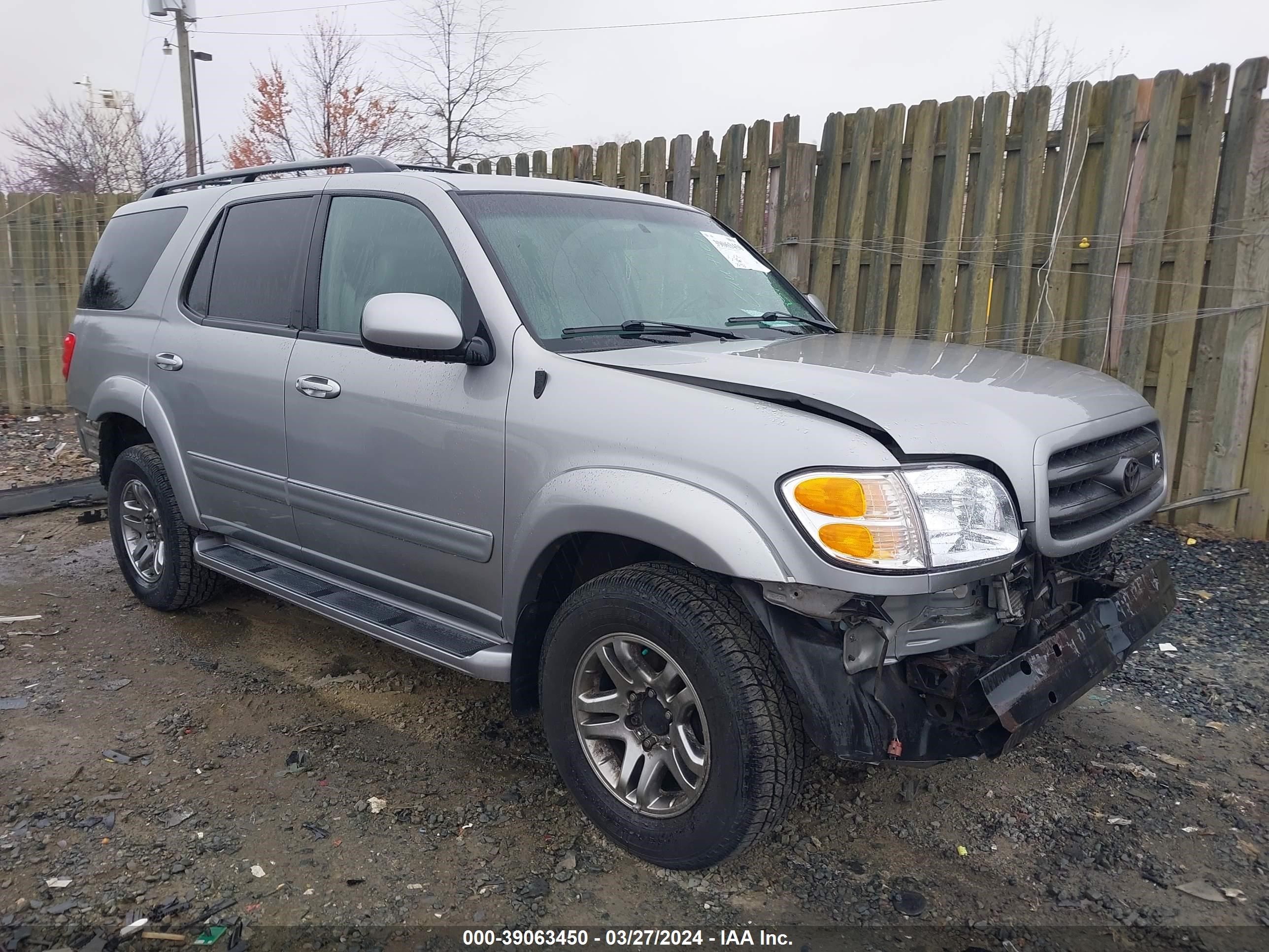 TOYOTA SEQUOIA 2004 5tdbt44a24s223329