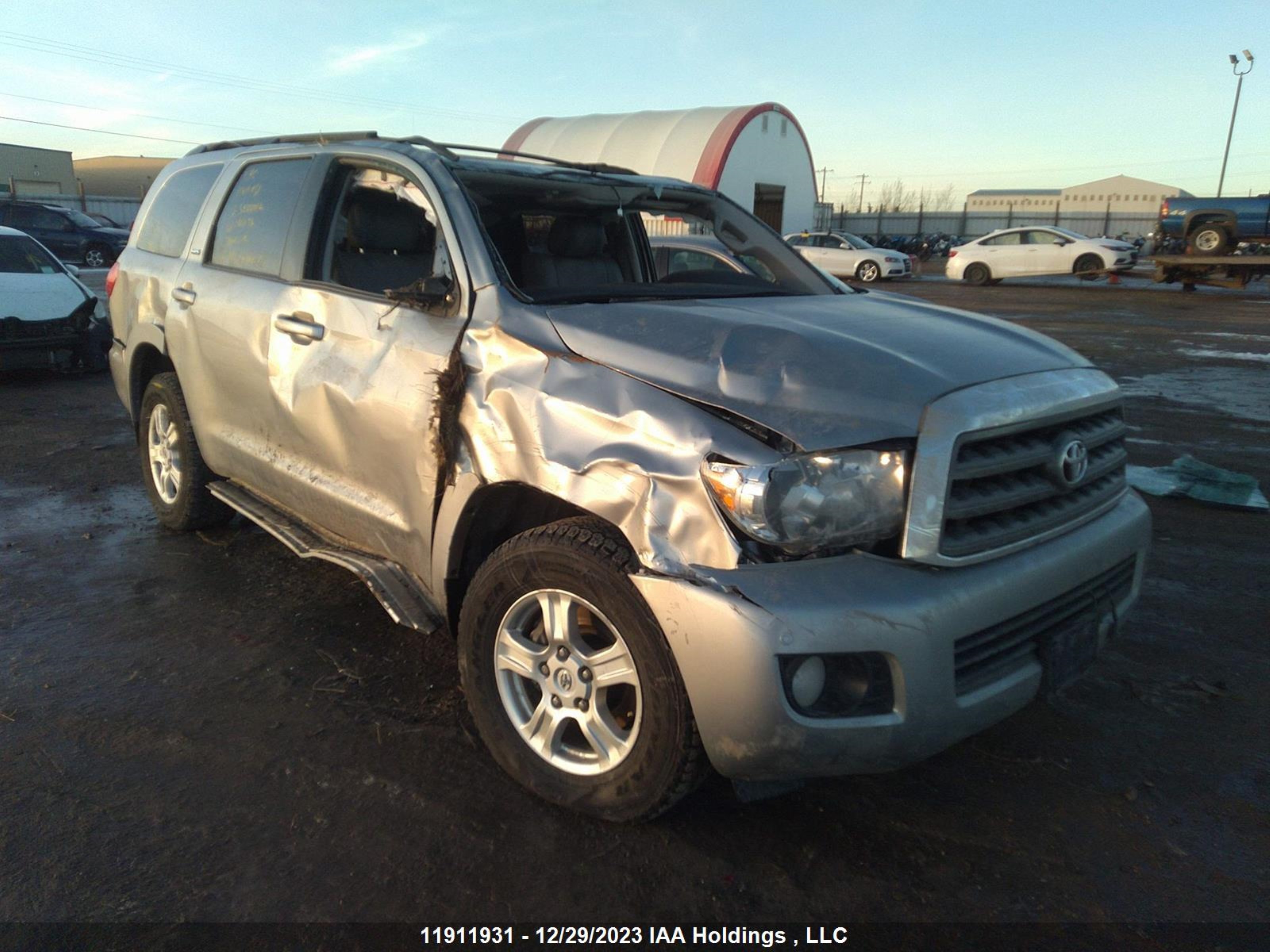 TOYOTA SEQUOIA 2015 5tdby5g11fs121896