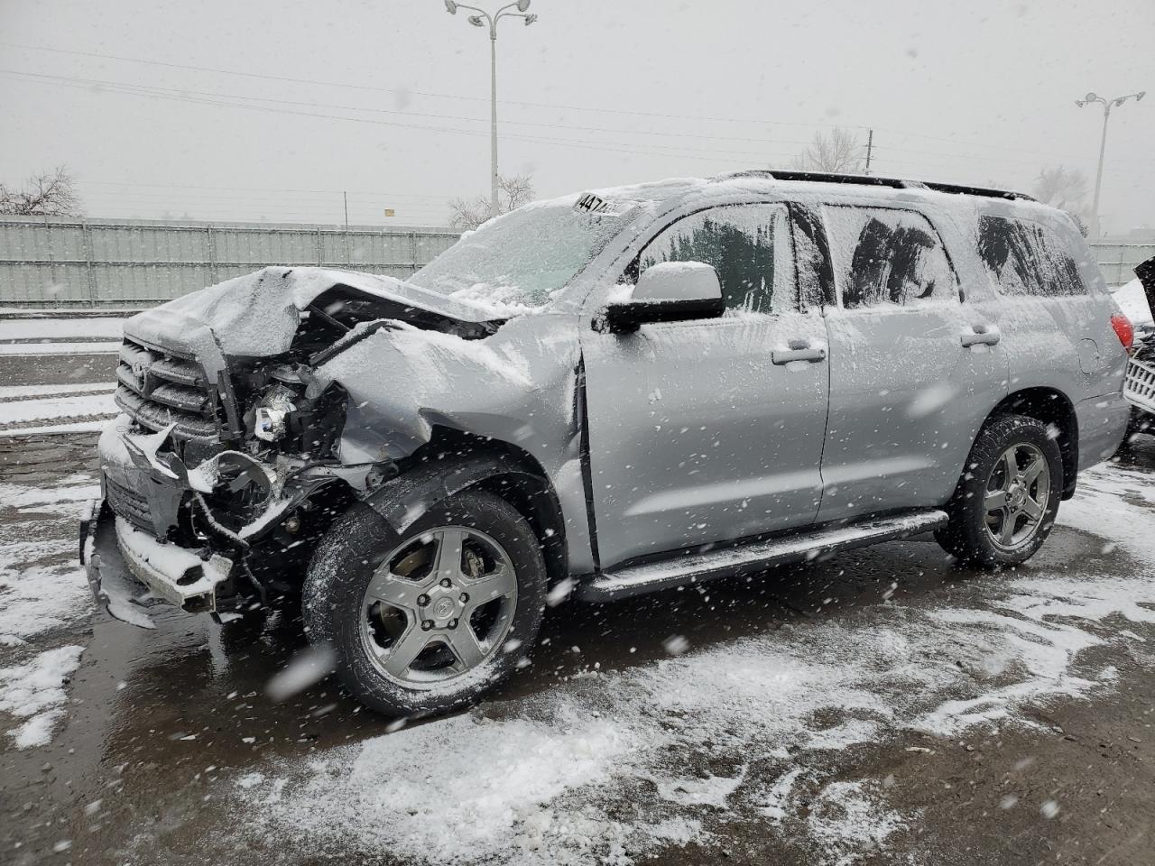 TOYOTA SEQUOIA 2011 5tdby5g12bs047124