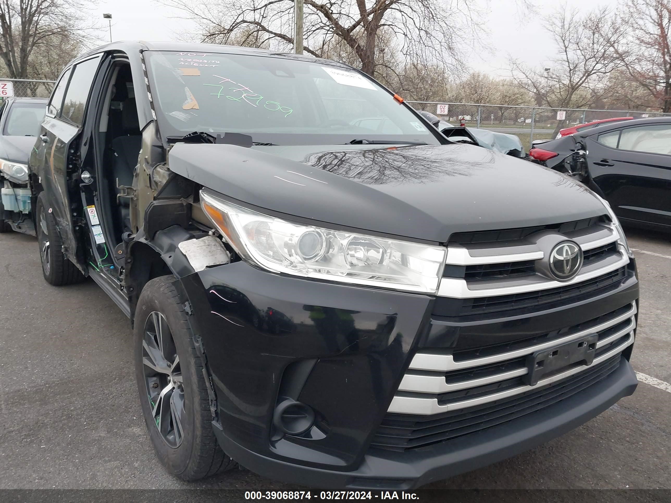 TOYOTA HIGHLANDER 2019 5tdbzrfh0ks976666