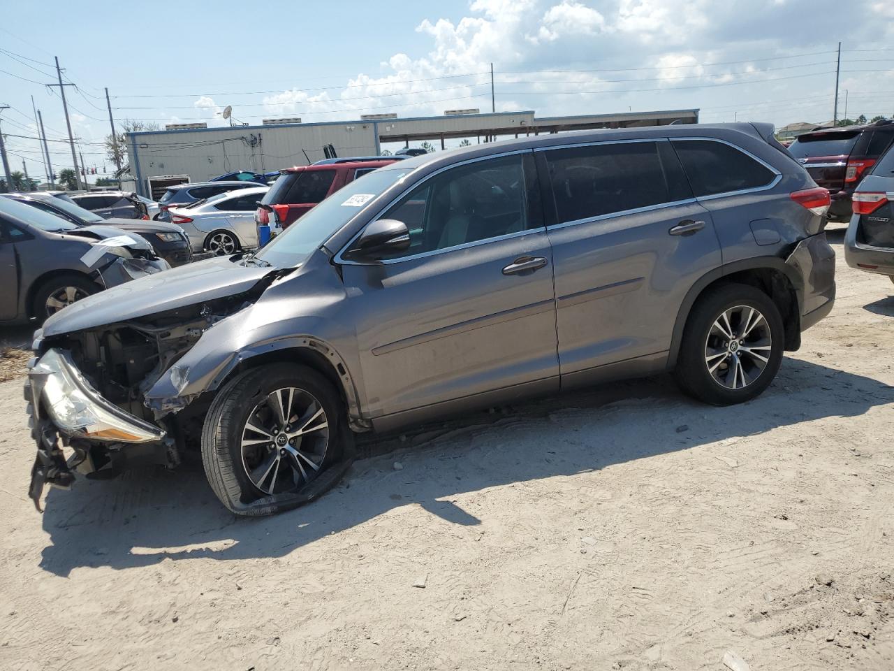 TOYOTA HIGHLANDER 2018 5tdbzrfh8js873834