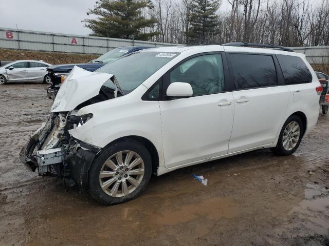 TOYOTA SIENNA XLE 2014 5tddk3dc0es083273