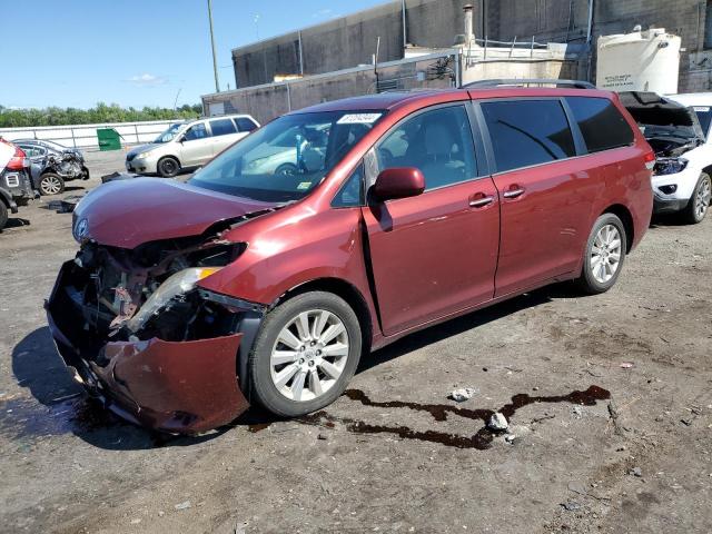 TOYOTA SIENNA XLE 2013 5tddk3dc2ds063850