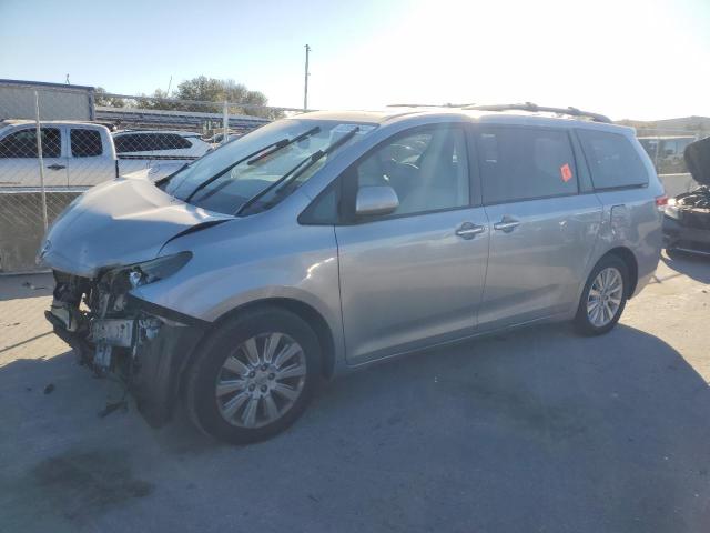 TOYOTA SIENNA XLE 2014 5tddk3dc2es083887