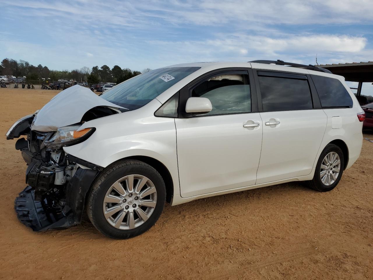 TOYOTA SIENNA 2015 5tddk3dc2fs124858