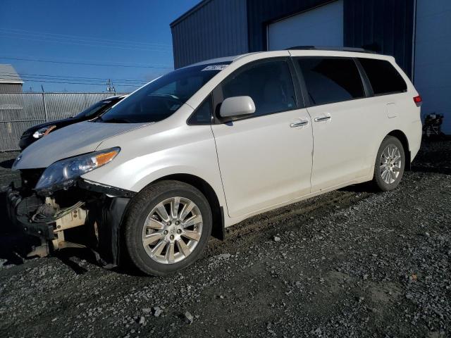 TOYOTA SIENNA XLE 2011 5tddk3dc4bs005252