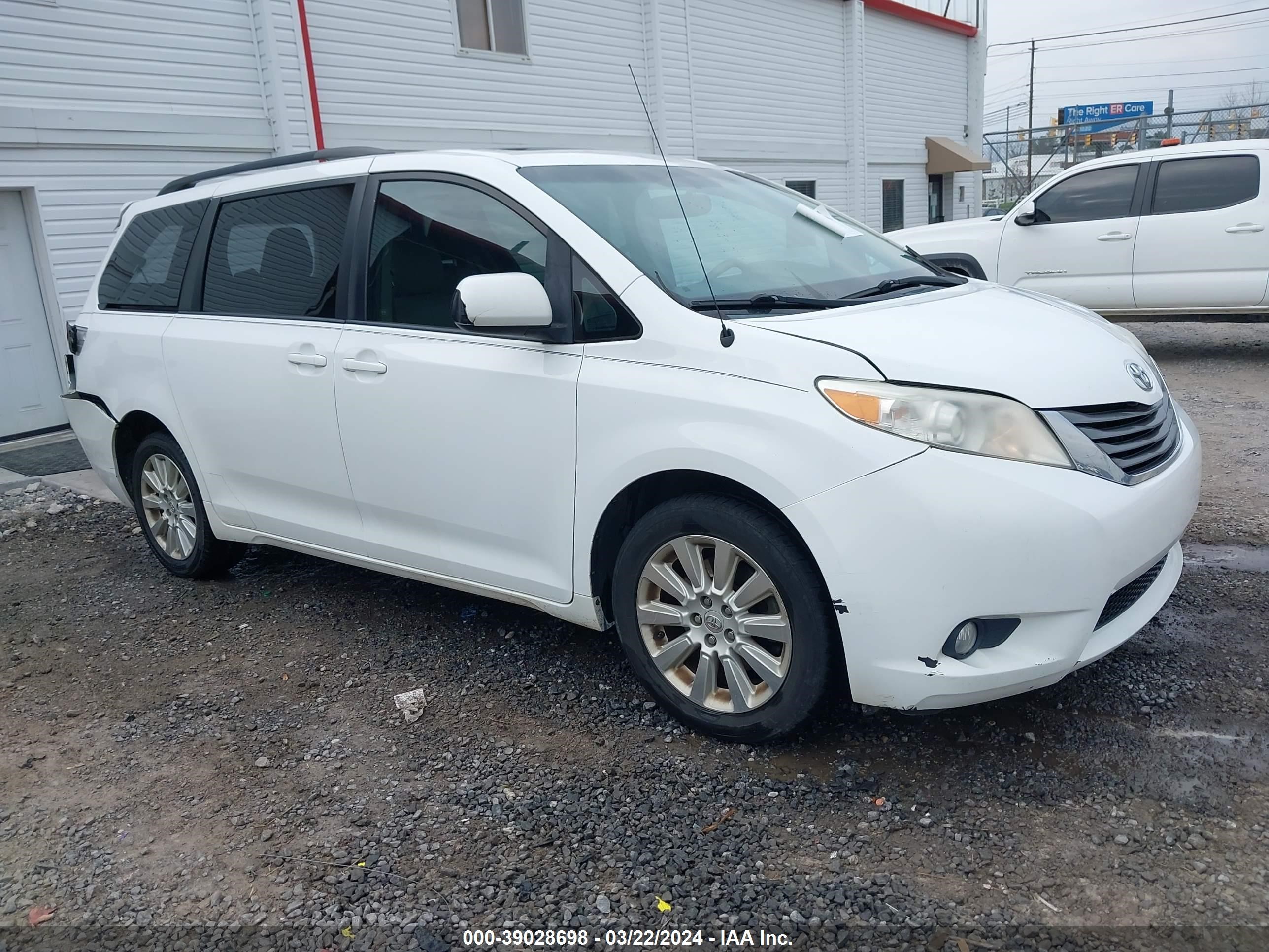 TOYOTA SIENNA 2012 5tddk3dc4cs046157