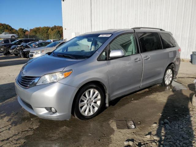 TOYOTA SIENNA XLE 2013 5tddk3dc4ds058682