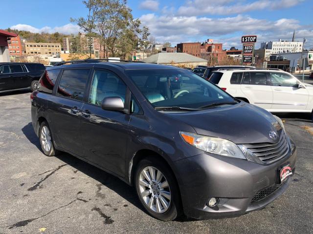 TOYOTA SIENNA XLE 2011 5tddk3dc7bs004077