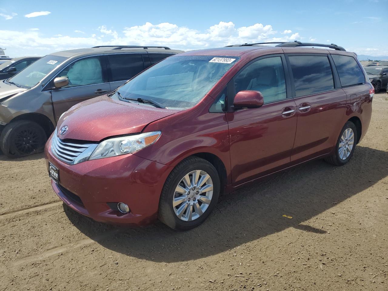 TOYOTA SIENNA 2011 5tddk3dc8bs014164