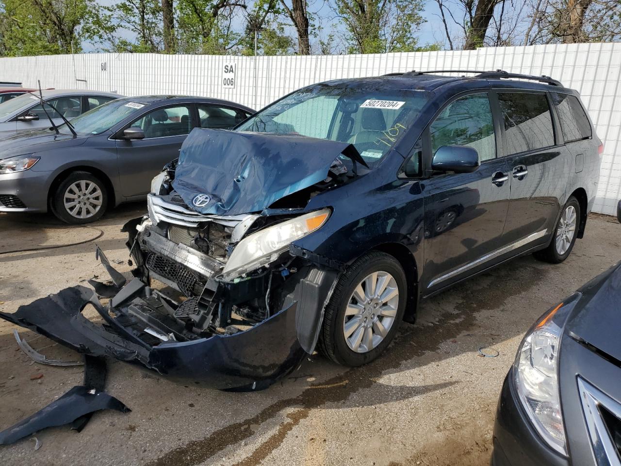 TOYOTA SIENNA 2011 5tddk3dc9bs018658