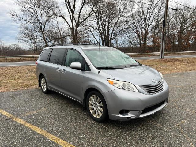 TOYOTA SIENNA XLE 2013 5tddk3dc9ds051758