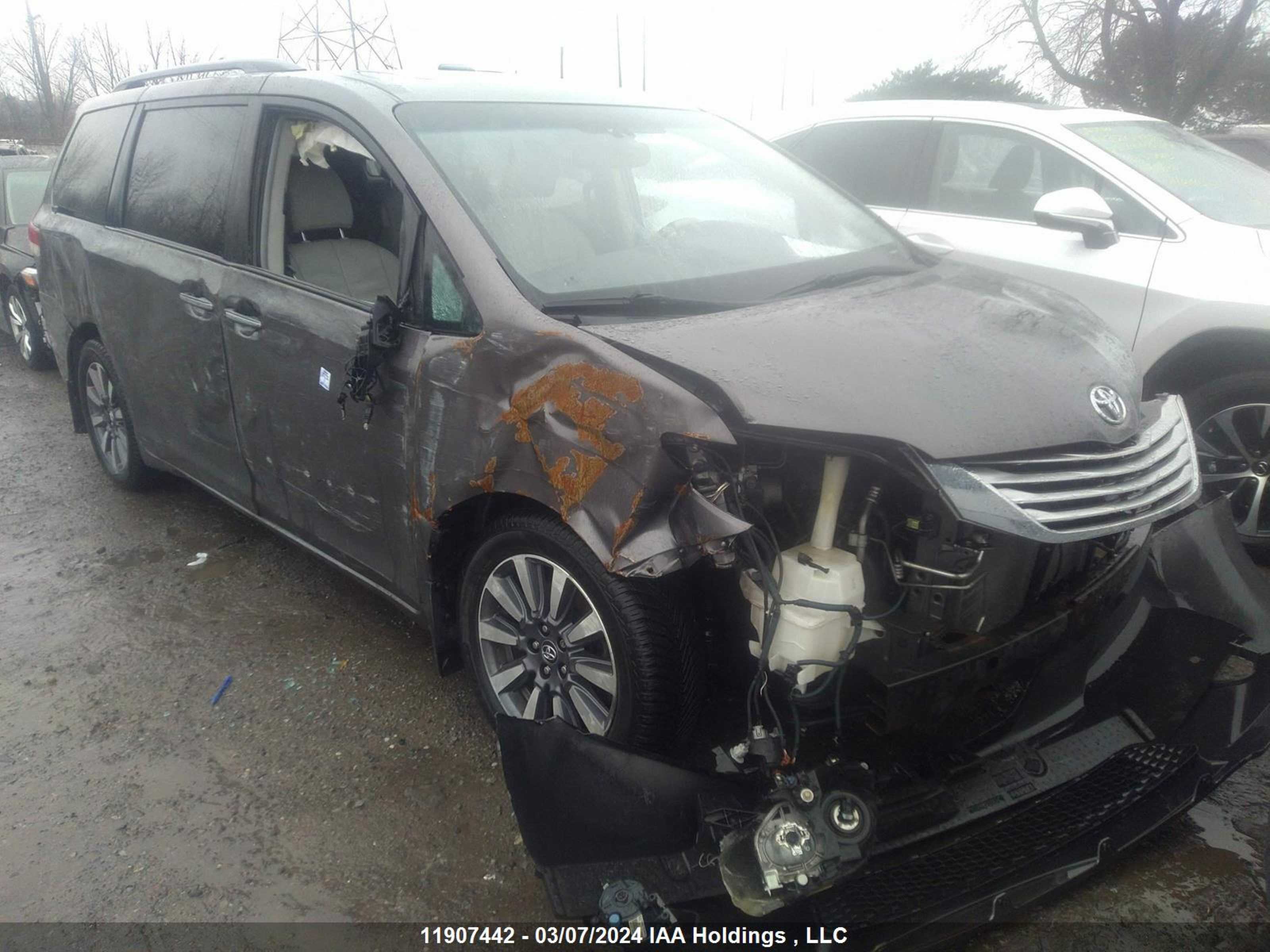 TOYOTA SIENNA 2013 5tddk3dcxds056063