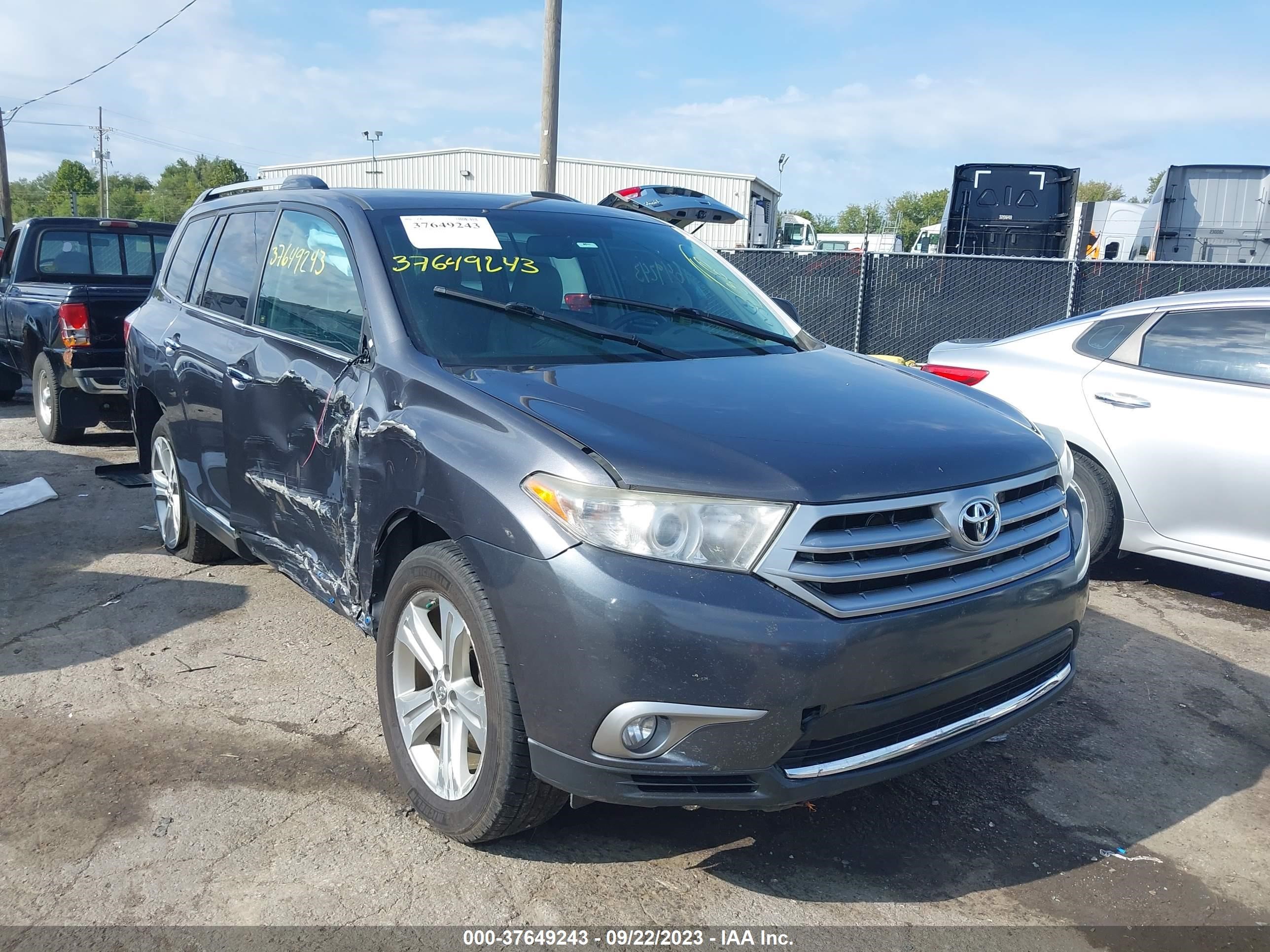 TOYOTA HIGHLANDER 2013 5tddk3eh1ds239765