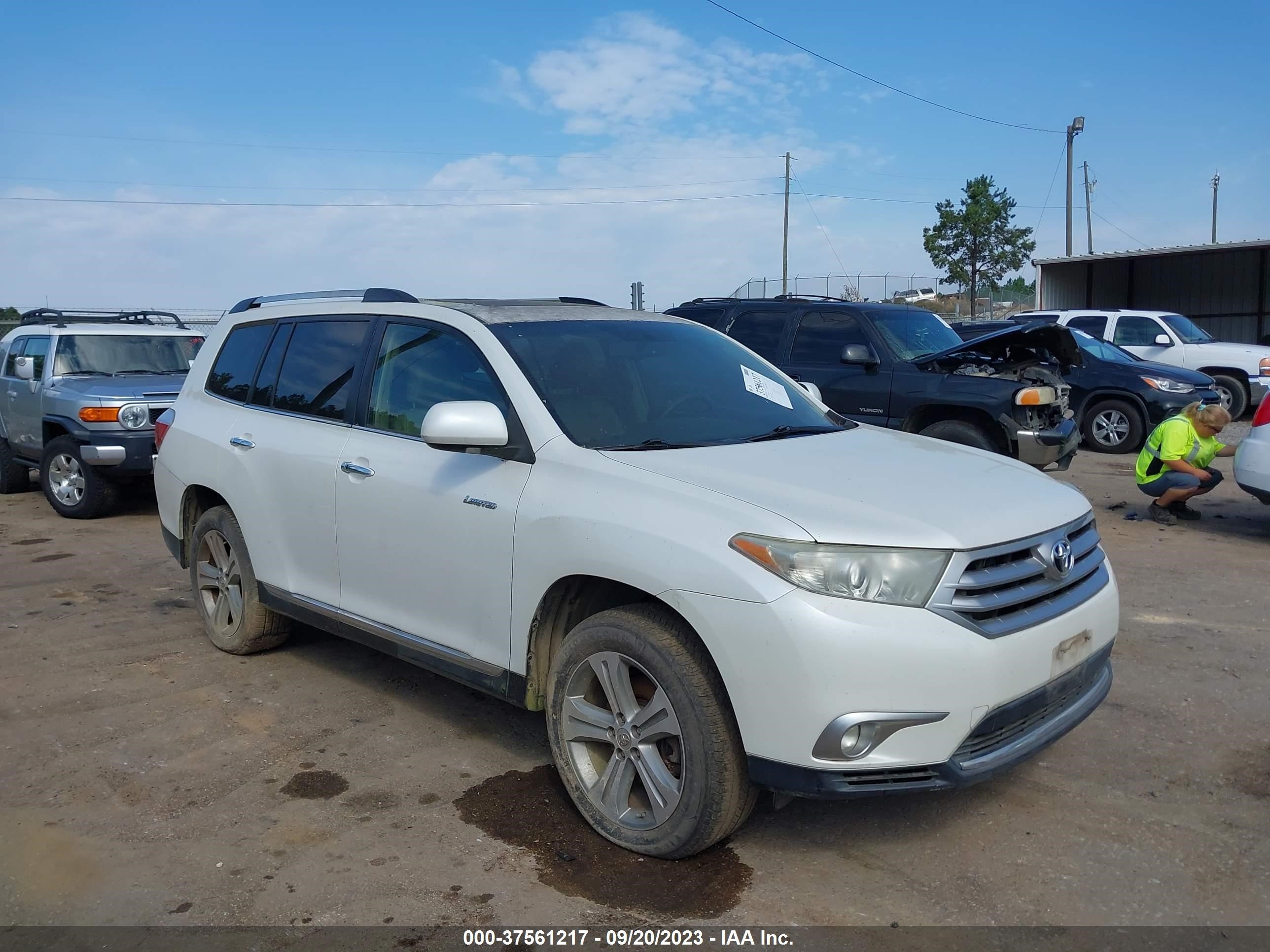 TOYOTA HIGHLANDER 2012 5tddk3eh5cs134869