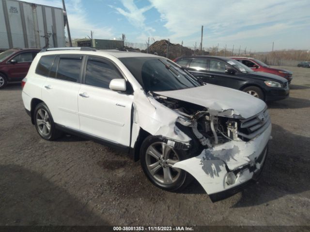 TOYOTA HIGHLANDER 2013 5tddk3eh8ds214636