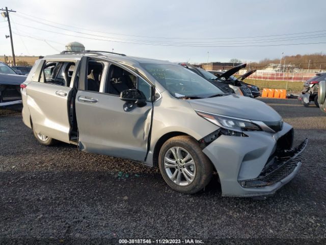 TOYOTA SIENNA 2023 5tddskfc0ps104648