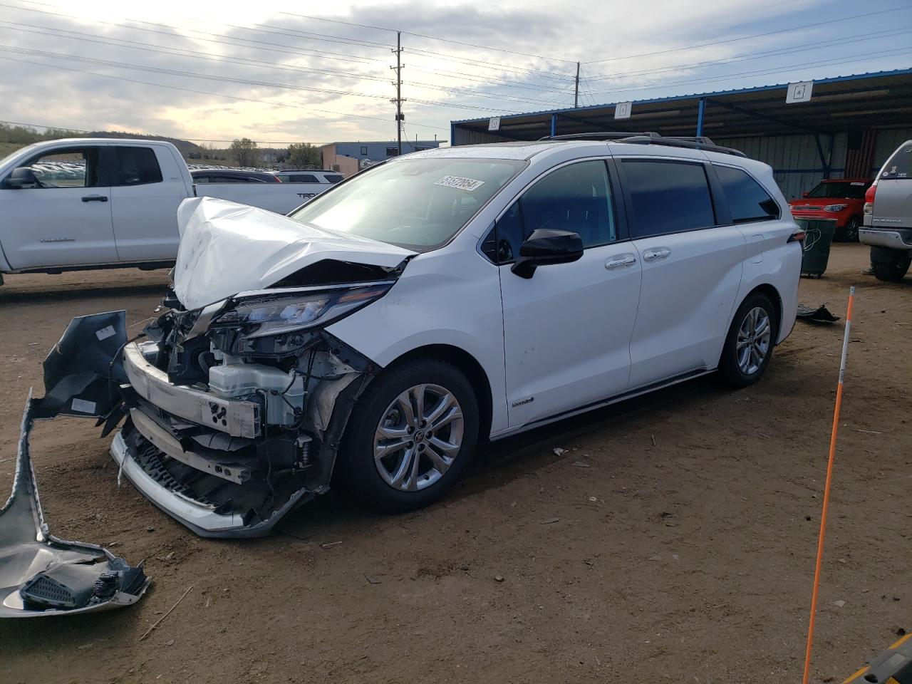 TOYOTA SIENNA 2021 5tddskfc1ms022889