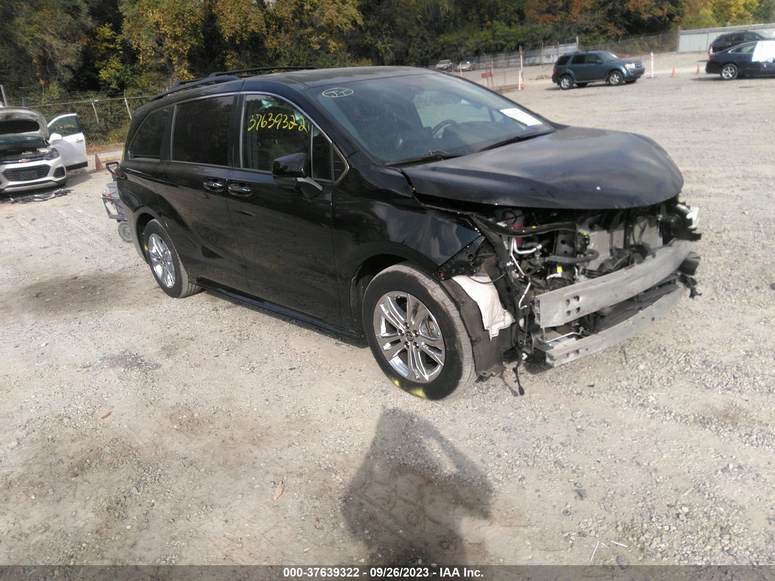 TOYOTA SIENNA 2022 5tddskfc6ns064685