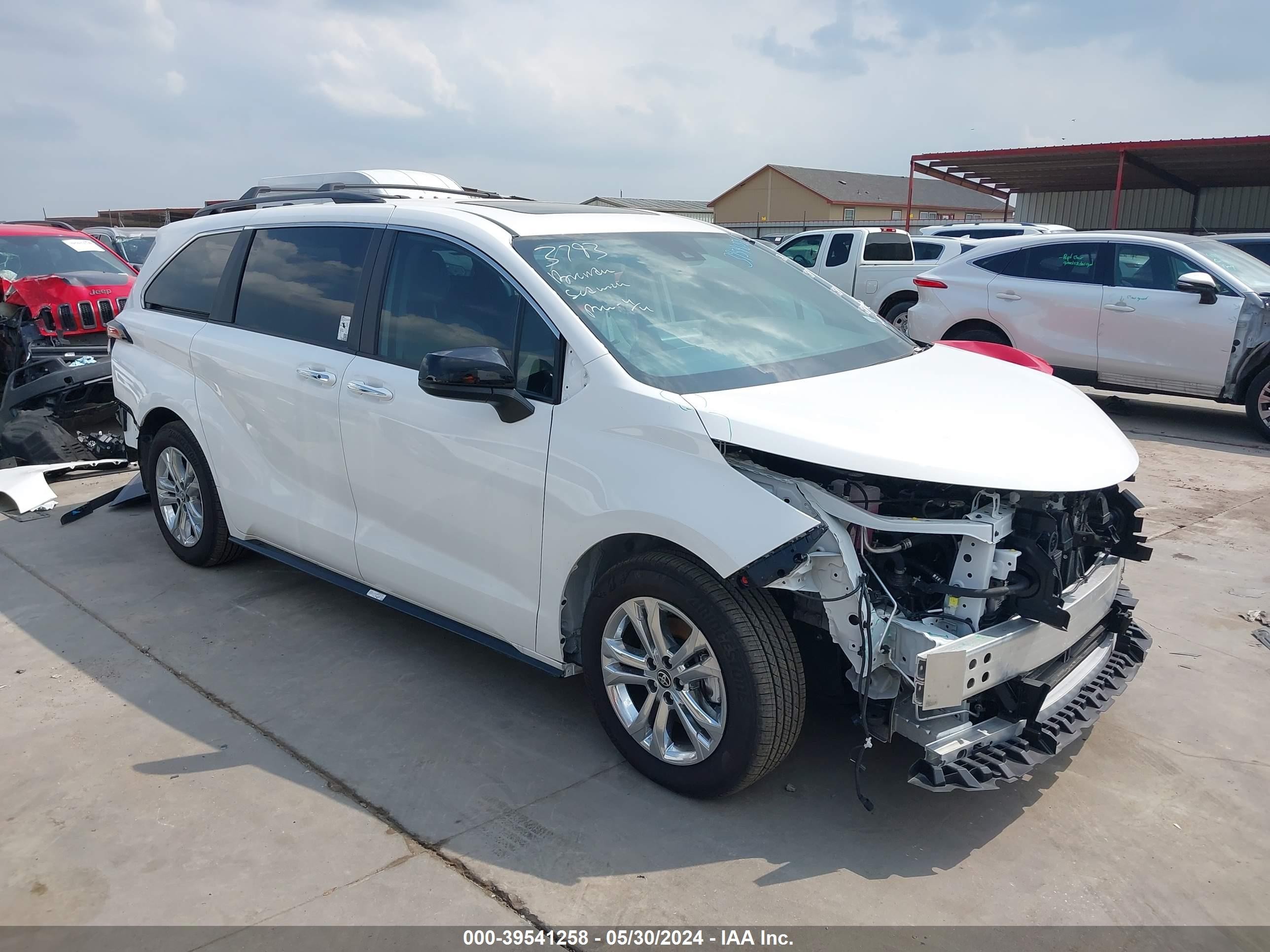 TOYOTA SIENNA 2023 5tddskfc6ps102953