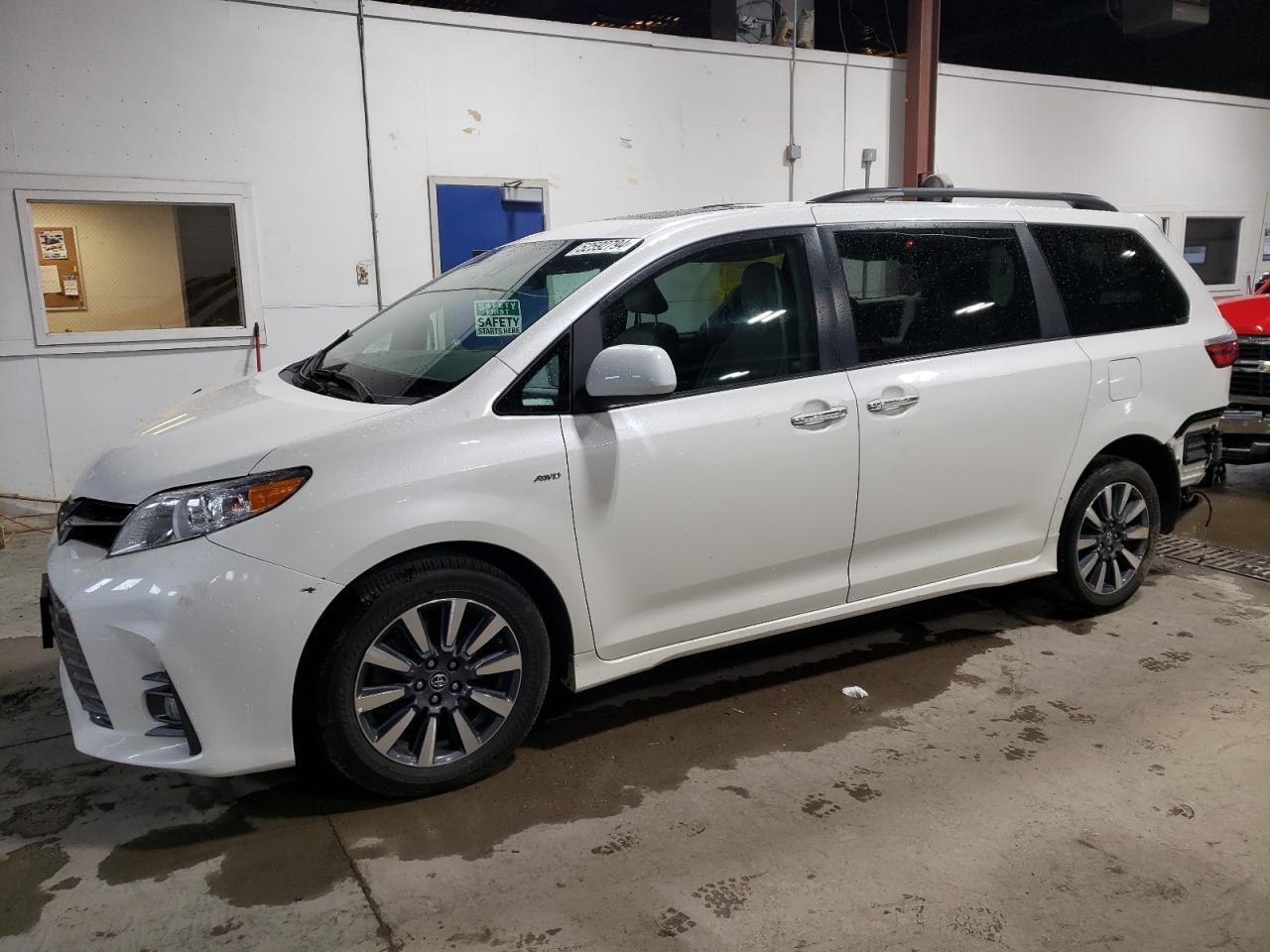 TOYOTA SIENNA 2018 5tddz3dc0js200310